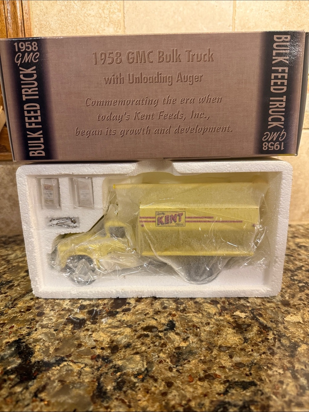Kent Feed Collectible 1958 GMC Bulk Feed Truck Replica